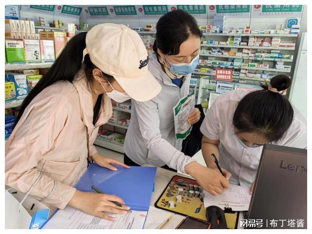 济南最新小药店愿意套现的原因方法分析(最方便真实的济南急用钱24小时套医保卡方法)